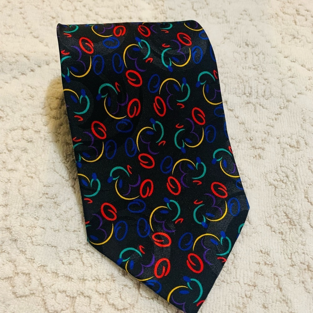 Disney Magic Vibrant Mickey Mouse Neck Tie 100% silk